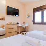 Hill Deluxe Maison & Suite, Sea View,