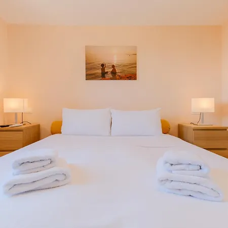 شقة Hill Deluxe Maison & Suite, Sea View,