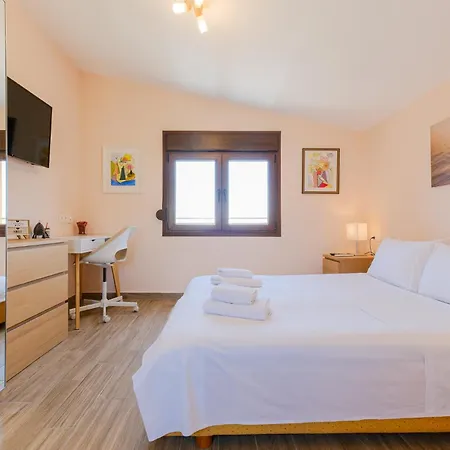 Hill Deluxe Maison & Suite, Sea View, شقة