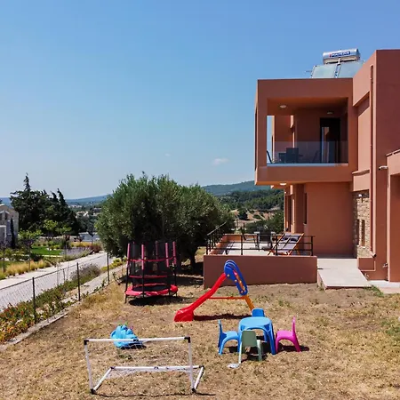 شقة Hill Deluxe Maison & Suite, Sea View, نيكيتي