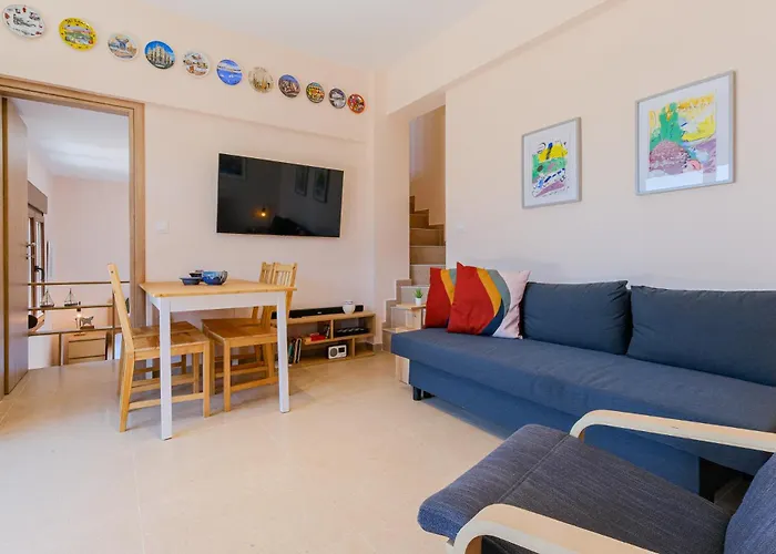 Hill Deluxe Maison & Suite, Sea View, *