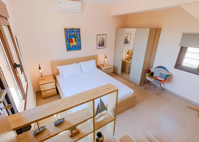 Hill Deluxe Maison & Suite, Sea View, *