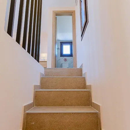 Hill Deluxe Maison & Suite, Sea View, Apartment