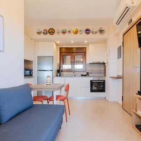 Apartment Hill Deluxe Maison & Suite, Sea View, *