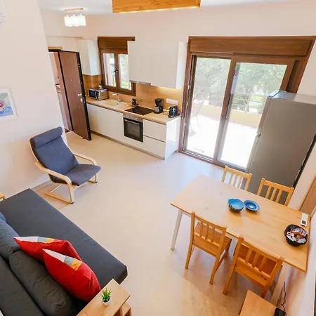 Hill Deluxe Maison & Suite, Sea View,